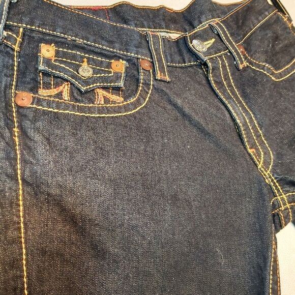 True Religion Cropped Shorts - Picture 6 of 12